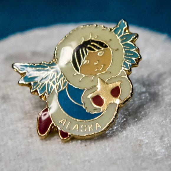 CUTE Alaskan Angel Pin with Guardianship Poem 1980s - Picture 3 of 3